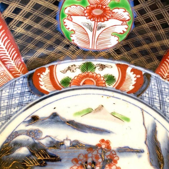 Antique Japanese Imari Porcelain Footed Rice Serving Bowl- Hand Painted-Set of 2 - Picture 6 of 12